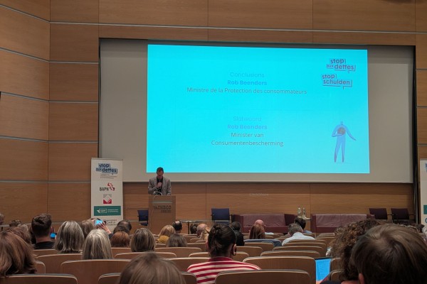 Colloque Stop aux dettes